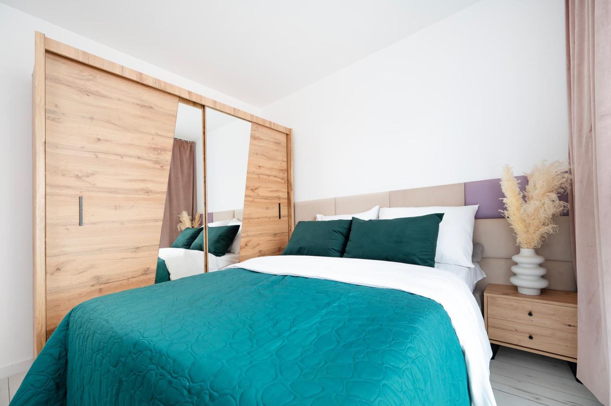 Manufaktura Residence - Apartamenty Industrial Z Parkingiem I Dwoma Lazienkami Лодзь Экстерьер фото