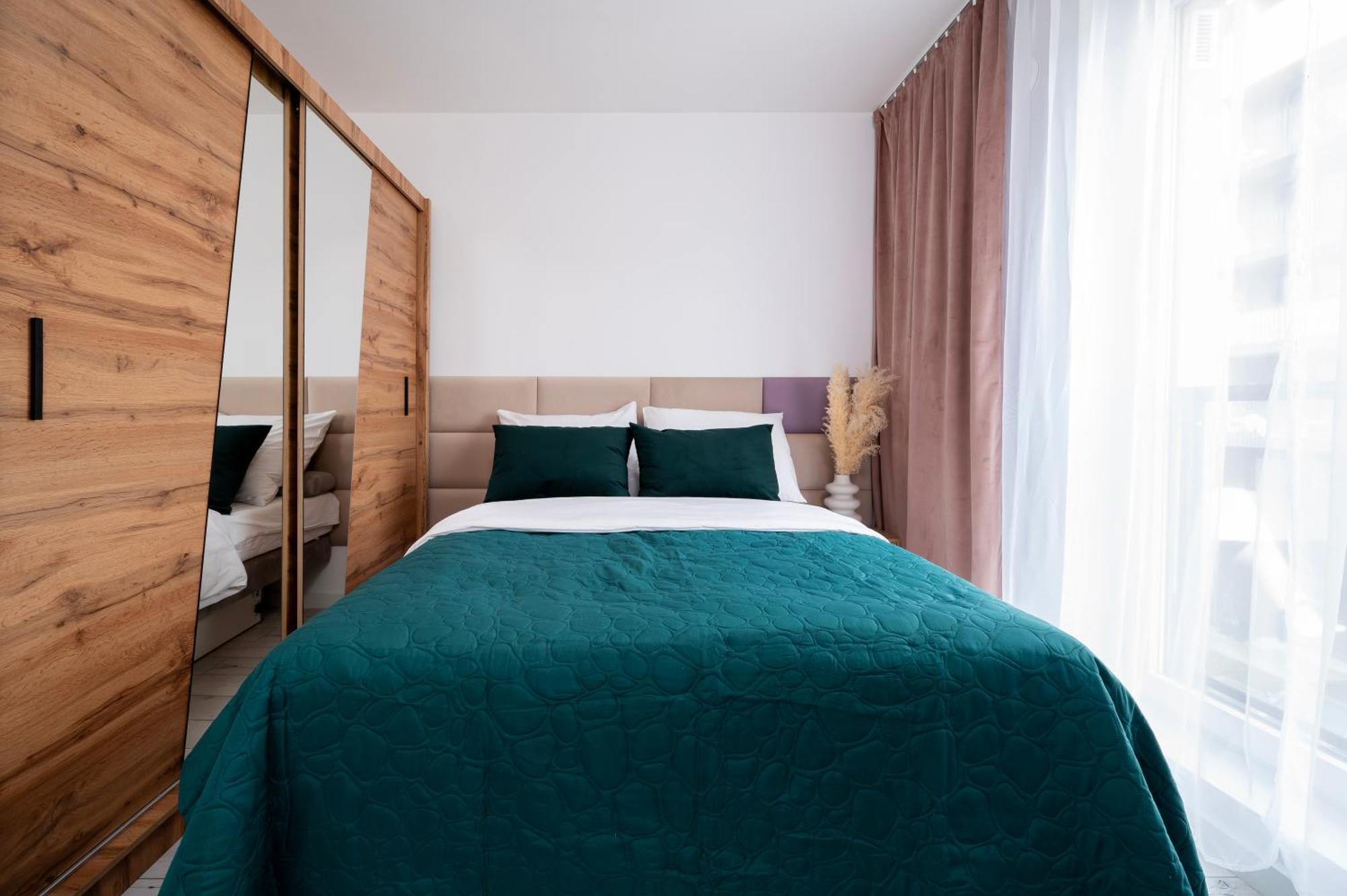 Manufaktura Residence - Apartamenty Industrial Z Parkingiem I Dwoma Lazienkami Лодзь Экстерьер фото